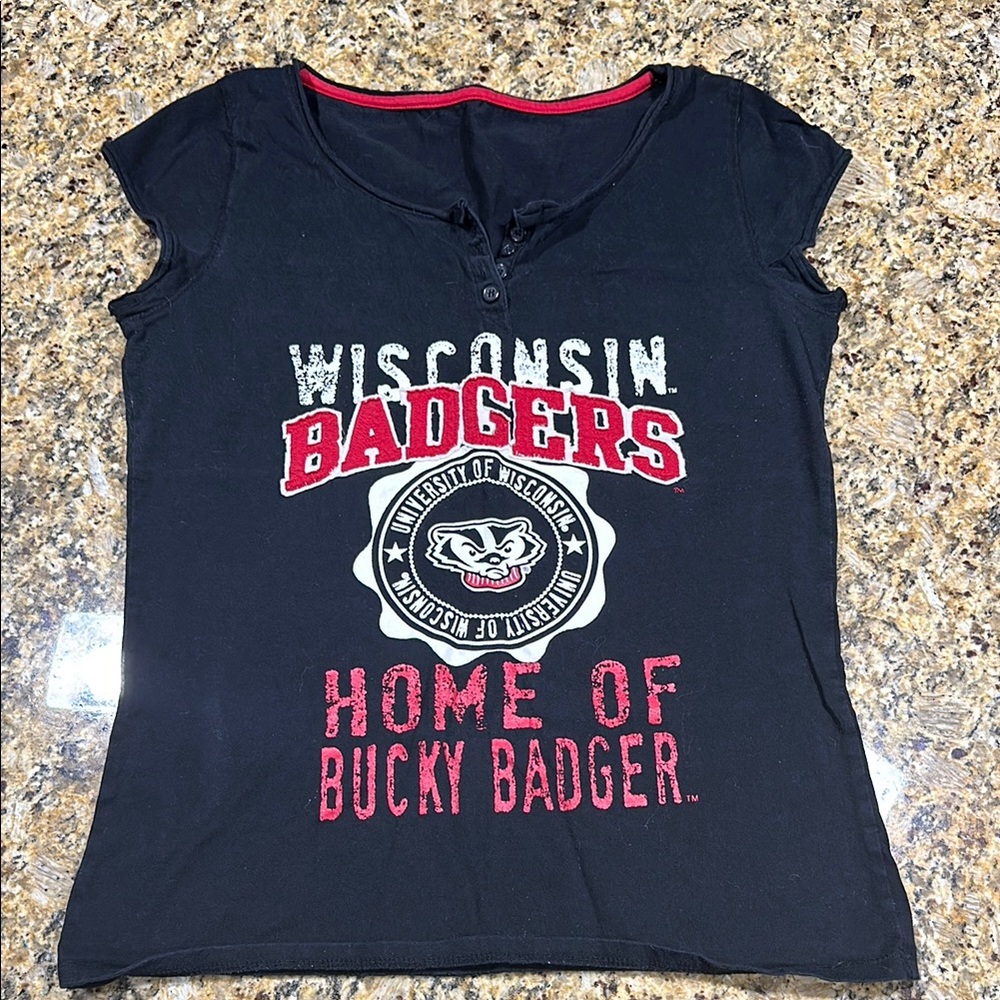 Wisconsin Badgers Women's Black Short Sleeve Tee